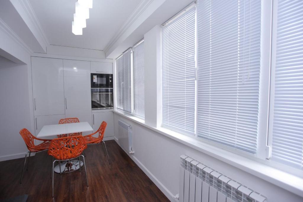 Overlooking Registan Square Luxury 2 Bedrooms Apartment Samarcanda Exterior foto